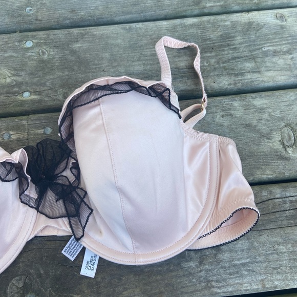Frills and Thrills by La Senza Size 38B Bra Beige Black - Picture 2 of 6
